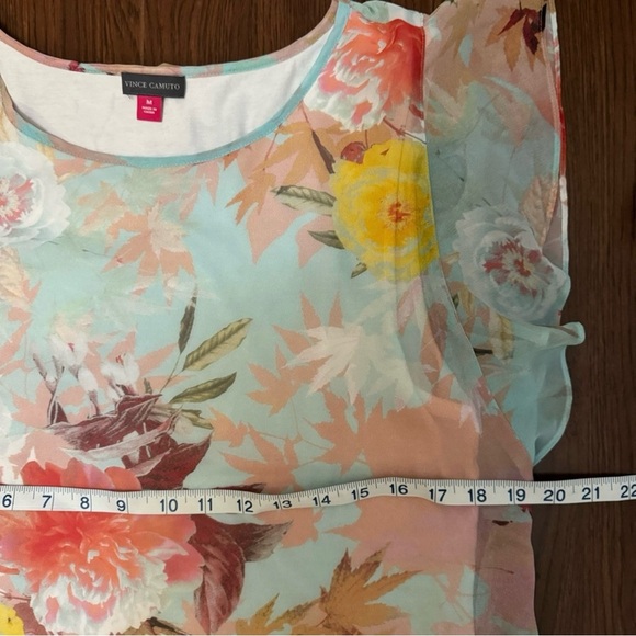 Vince Camuto Chiffon Flutter Short Sleeve Faded Bloom Top Blue Floral Size Med - Picture 4 of 8